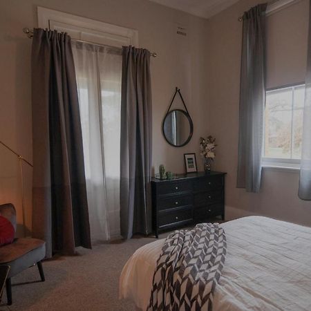 The Royal Mail Hotel Braidwood Екстер'єр фото
